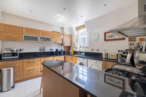 3 bedroom flat to rent, Colehill Gardens, Hammersmith and Fulham, Fulham, London, SW6