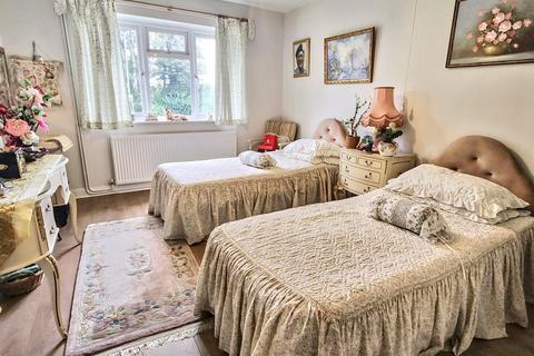 7 bedroom detached bungalow for sale, Stoke Cannon, Exeter EX5