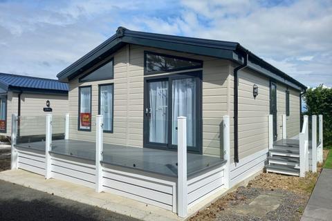 2 bedroom park home for sale, Smithy Leisure Park