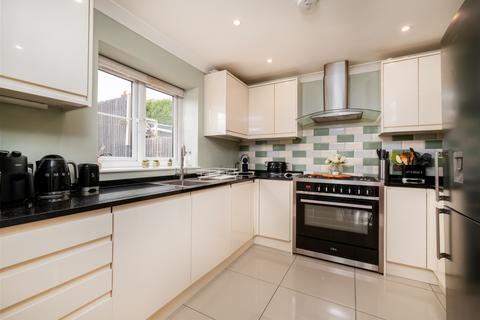 4 bedroom semi-detached house for sale, Robin Hood Road, Bishop's Stortford CM22