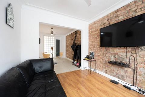 16 Lancelot Avenue, Wembley, HA0 2BB