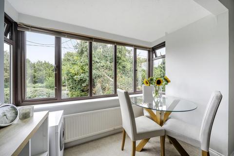 undefined, Stokenchurch,  Buckinghamshire,  HP14