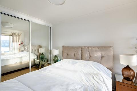 2 bedroom flat to rent, Milton Court, Carrara Wharf, Ranelagh Gardens, London, SW6