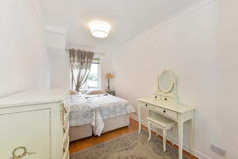 2 bedroom flat to rent, Milton Court, Carrara Wharf, Ranelagh Gardens, London, SW6