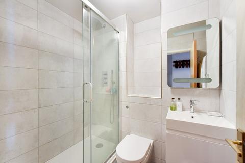 2 bedroom flat to rent, Milton Court, Carrara Wharf, Ranelagh Gardens, London, SW6