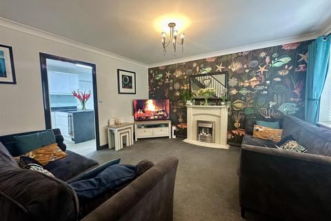 3 bedroom semi-detached house for sale, Pebblebrook Way, Bedworth