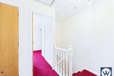 3 Burbridge Close, Manchester, M11 3DW