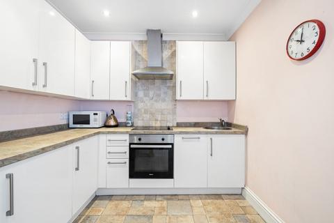1 bedroom apartment for sale, Kings Road, Haslemere, GU27