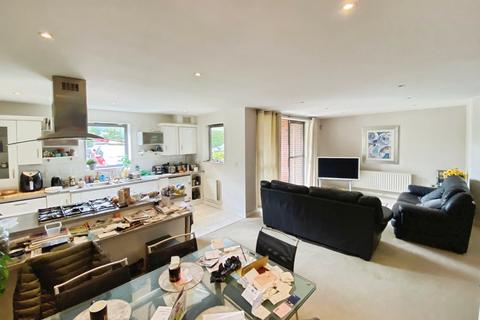 2 bedroom flat for sale, Philip Godlee Lodge, Wilmslow Road, Didsbury, Manchester, M20