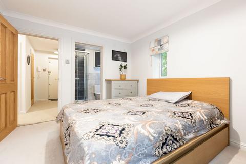 24 Gillison Close, Letchworth Garden City, SG6 1QL