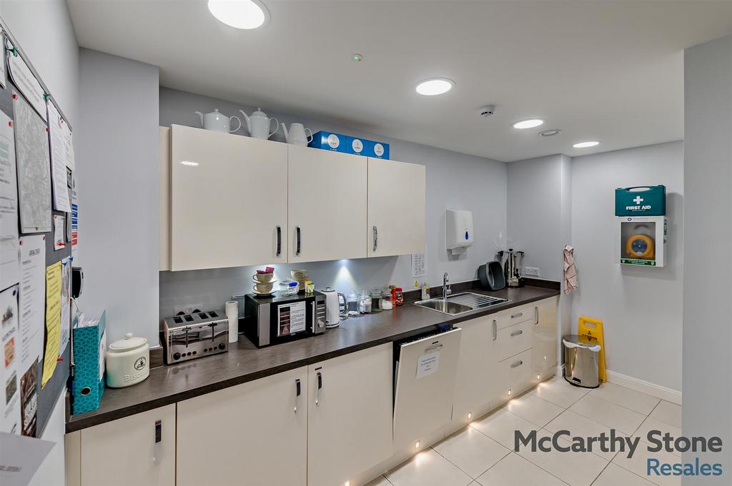 8661734-interior21-800.jpg