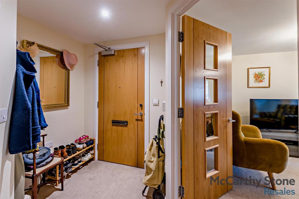 8661734-interior18-800.jpg