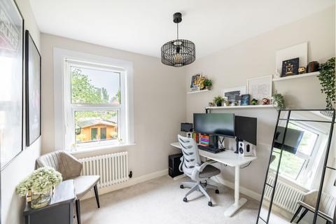 23 Park Road, Caterham, CR3 5TB
