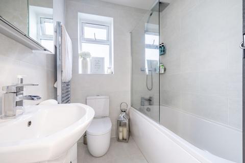 23 Park Road, Caterham, CR3 5TB