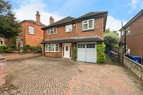 Alexandra Road, Burton-on-Trent, DE15