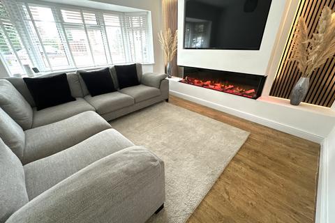 4 bedroom detached house for sale, Alexandra Road, Burton-on-Trent, DE15