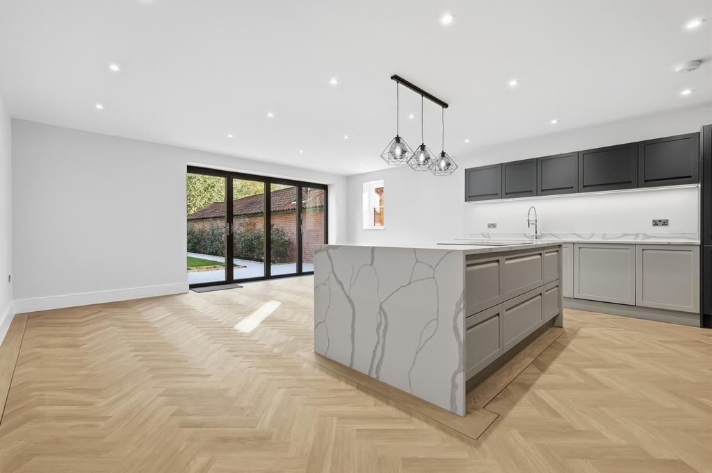 Kitchen/Reception