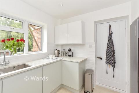 4 bedroom detached house for sale, Heather Drive, St Michaels, Tenterden, Kent