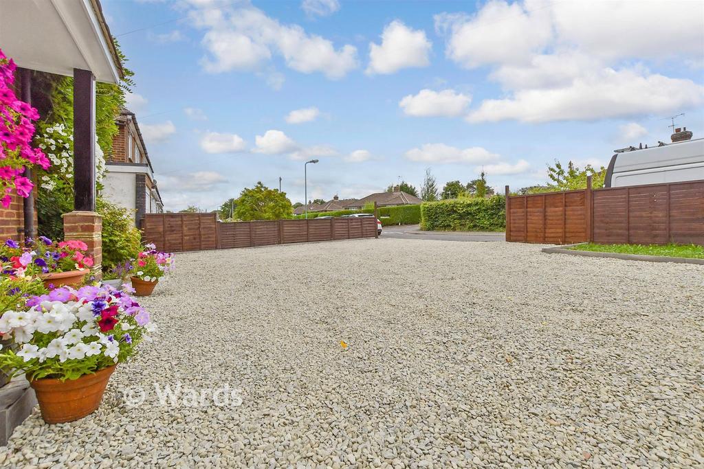 Driveway/Parking