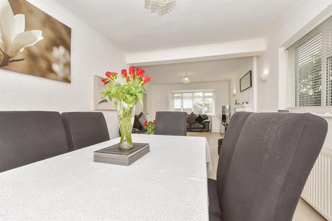 4 bedroom detached house for sale, Heather Drive, Tenterden TN30