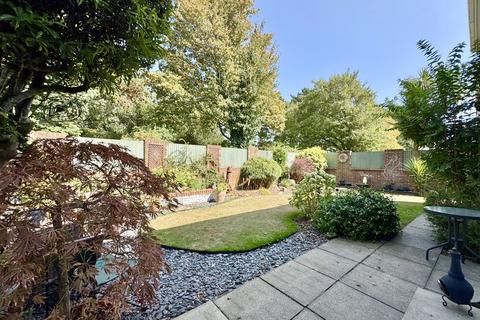4 bedroom detached house for sale, Wishart Gardens, Bournemouth, BH9
