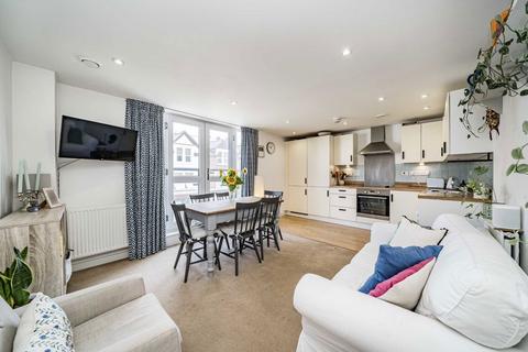 Garratt Lane, London SW18