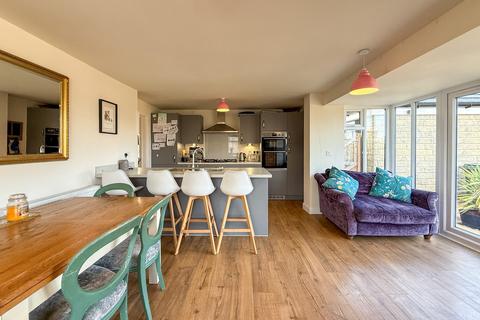 4 bedroom detached house for sale, Scotgate Road, Holmfirth HD9