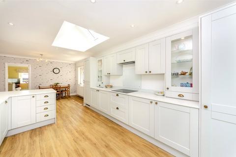 2 bedroom bungalow for sale, Penrhyn Beach East, Penrhyn Bay, Llandudno, Conwy, LL30