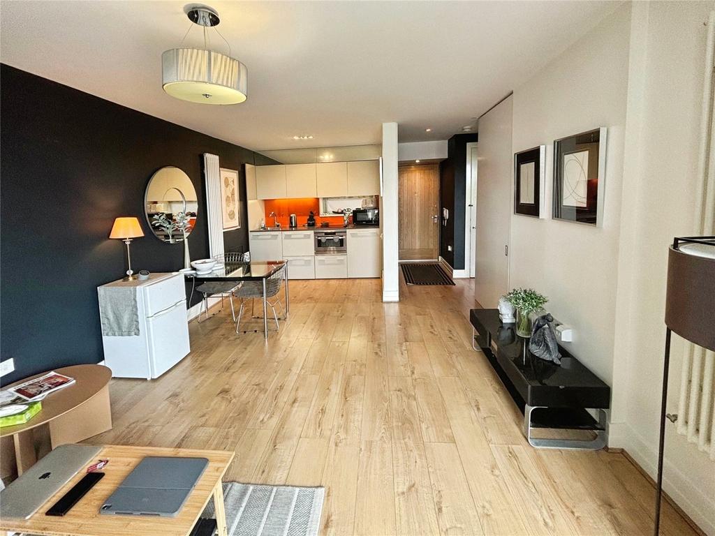 Living/Kitchen