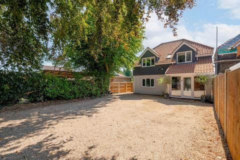 6 Pinewood Close, Norwich, NR6 5LX