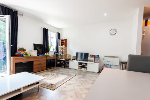 2 bedroom flat for sale, Conisbrough Keep, Coventry CV1