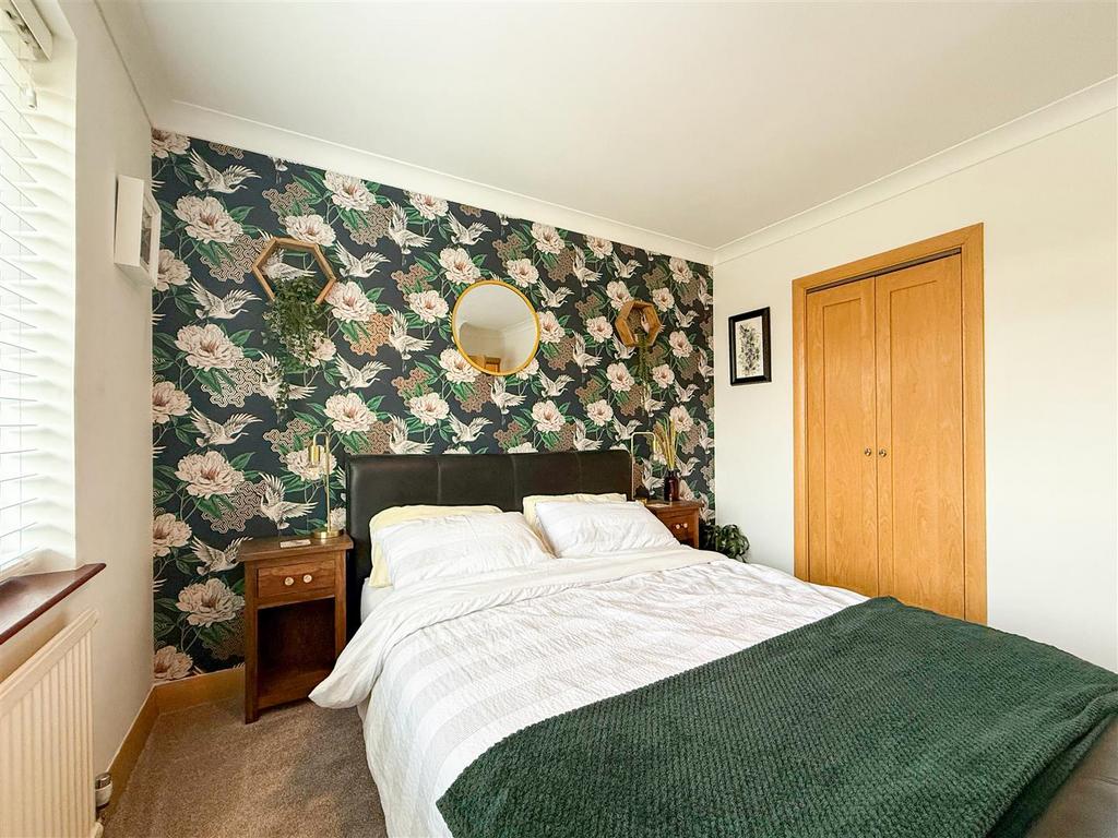 Bedroom pne