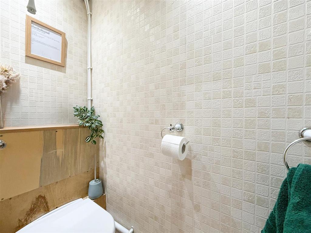 Cloak room