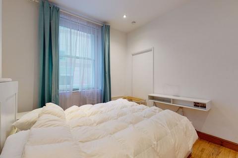 2 bedroom apartment to rent, Kingsgate Mansions 33 Red Lion Square LONDON WC1R 4RB