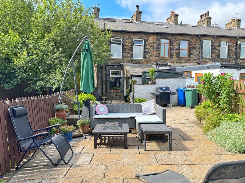 Large Rear Garden