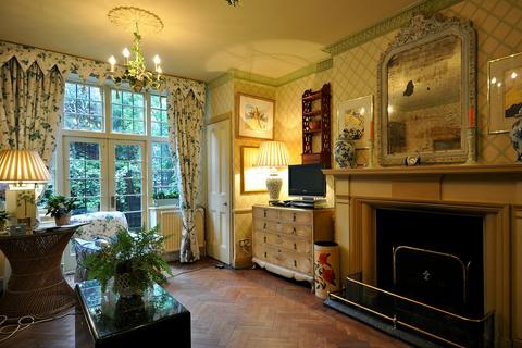6 bedroom house to rent, Petyt Place, London, SW3