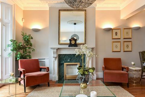 5 bedroom house to rent, Milner Street, London, SW3