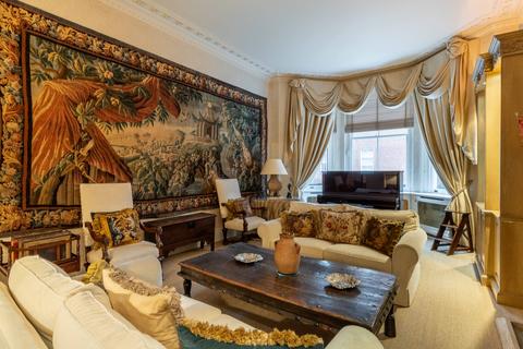 3 bedroom flat to rent, Cadogan Square, Kensington and Chelsea, London, SW1X