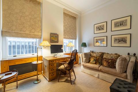 3 bedroom flat to rent, Cadogan Square, Kensington and Chelsea, London, SW1X