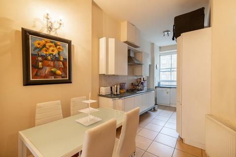 3 bedroom flat to rent, Thurloe Place, London, SW7