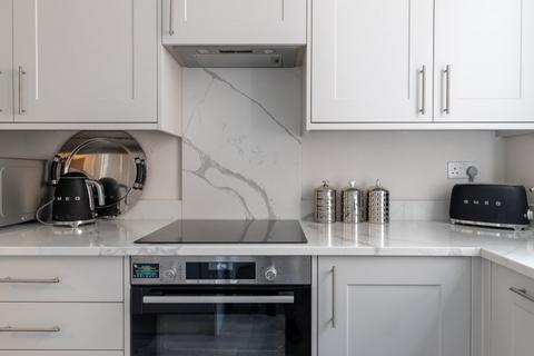 2 bedroom flat to rent, Cranmer Court, Whiteheads Grove, Kensington and Chelsea, London, SW3