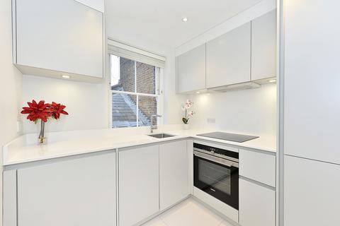 2 bedroom flat to rent, Cadogan Square, London, SW1X