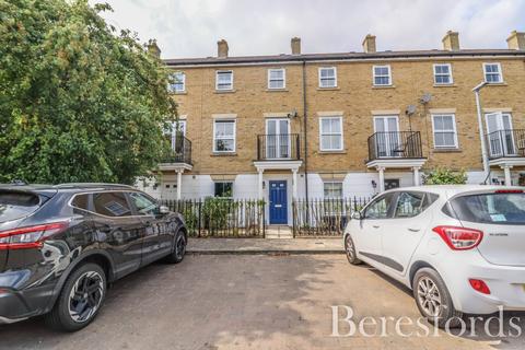 5 Hadfield Drive, Black Notley, Braintree, CM77 8XW