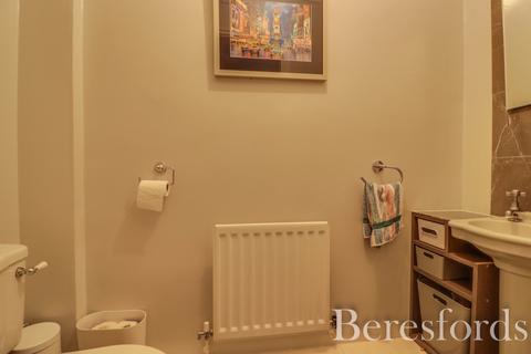 5 Hadfield Drive, Black Notley, Braintree, CM77 8XW