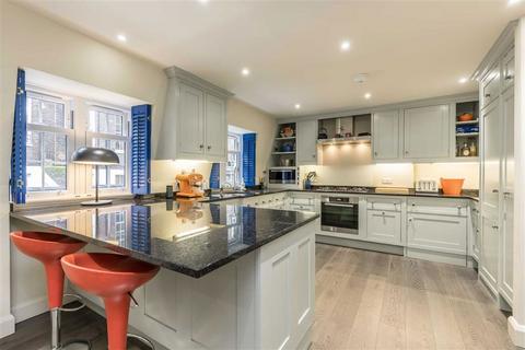 undefined, Hallam Mews, London W1W