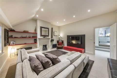 undefined, Hallam Mews, London W1W