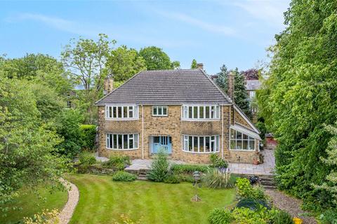 4 bedroom detached house for sale, Ingledew Drive, Leeds, West Yorkshire