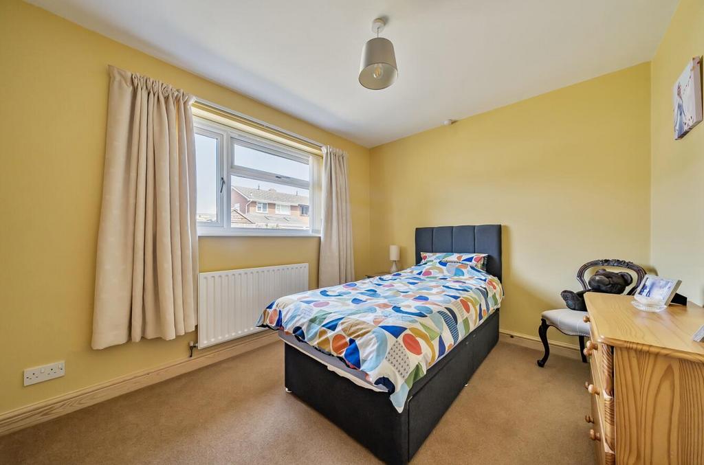 Bed4.jpg