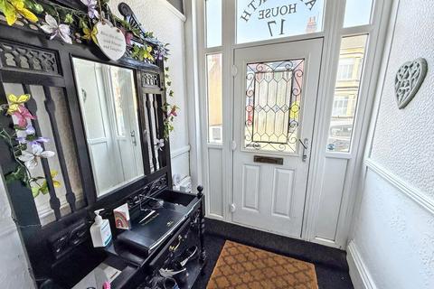 6 bedroom terraced house for sale, Henry Street, Redcar, North Yorkshire, TS10 1BH