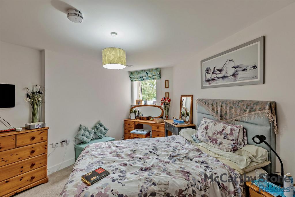 8660042-interior13-800.jpg